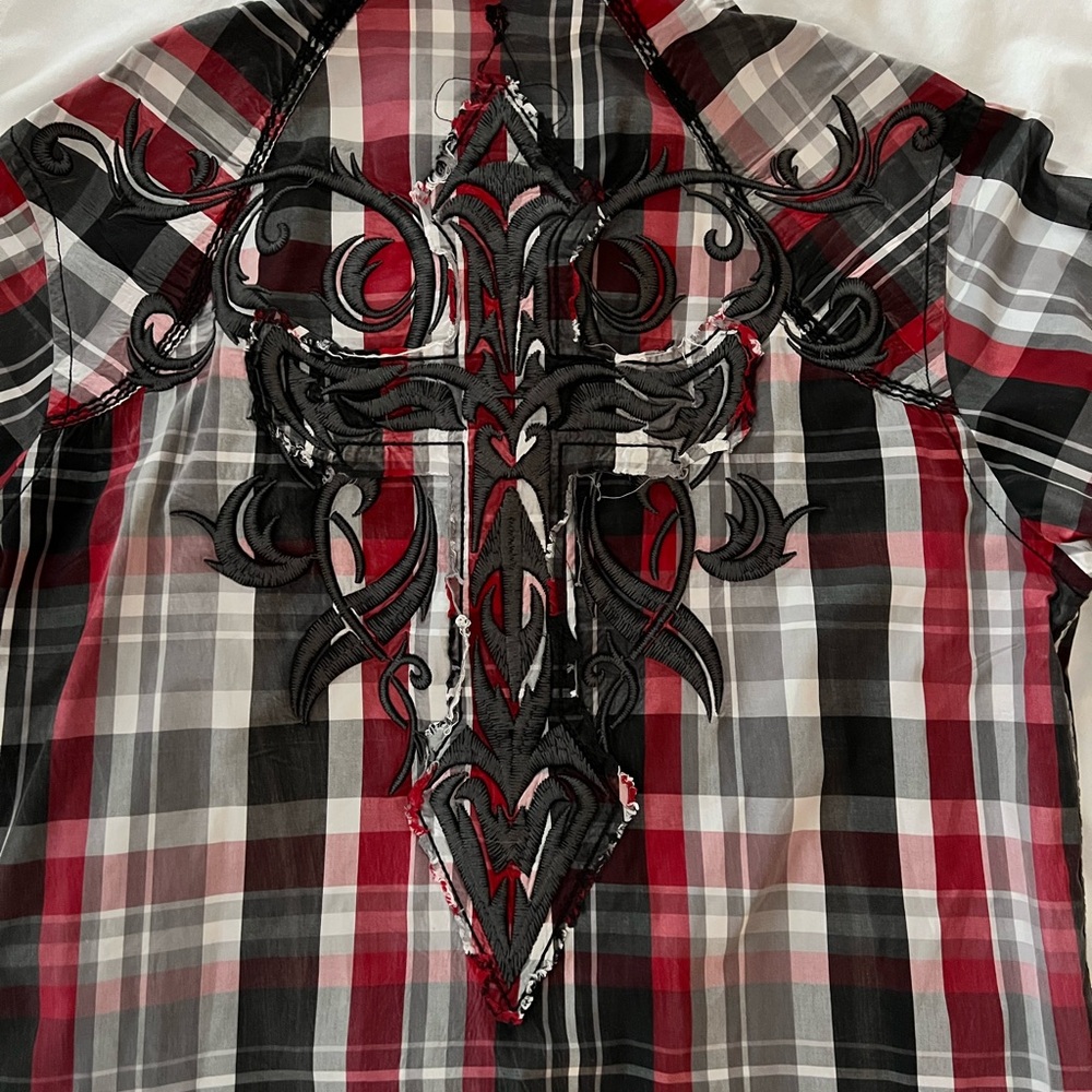 ROAR Men’s shirt with Stitched Cross XL